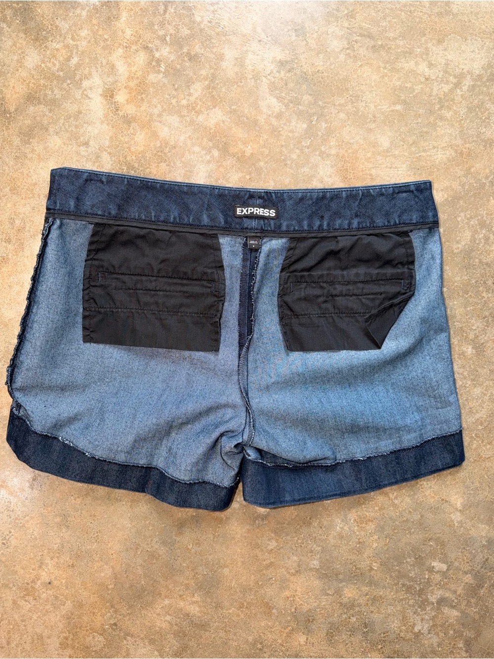 Express Dark Blue Denim Cuffed Women's Shorts 6 Classic Spring Summer NWOT - Picture 7 of 10